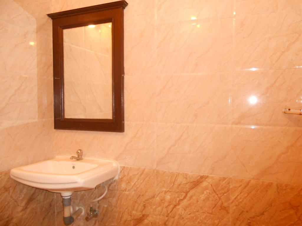 Chambre Semi de Luxe Double ou Lits Jumeaux