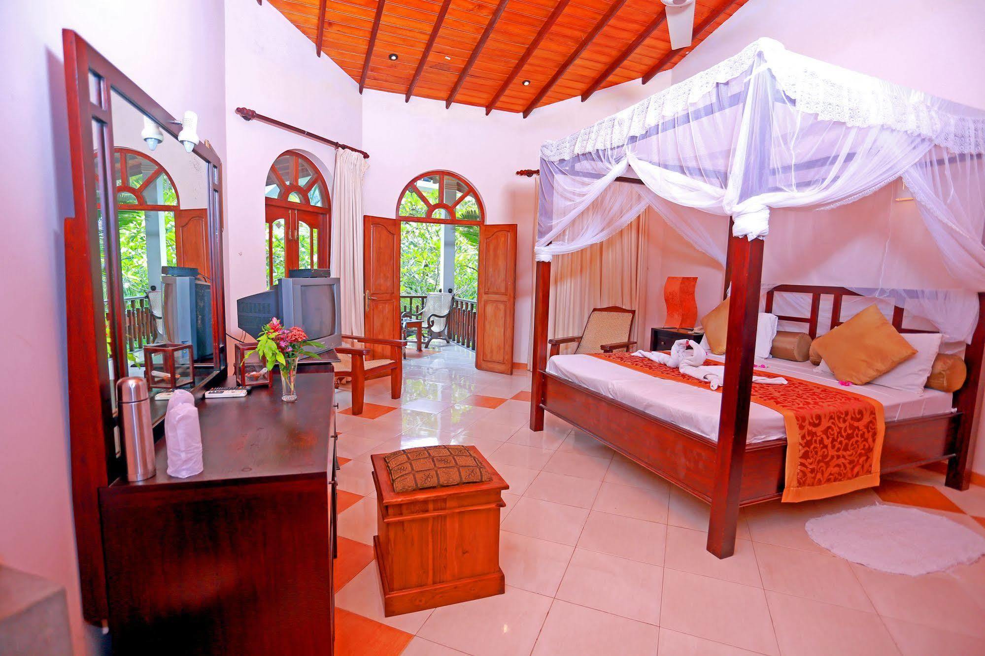 Deluxe Double Room with Free Foot Massage