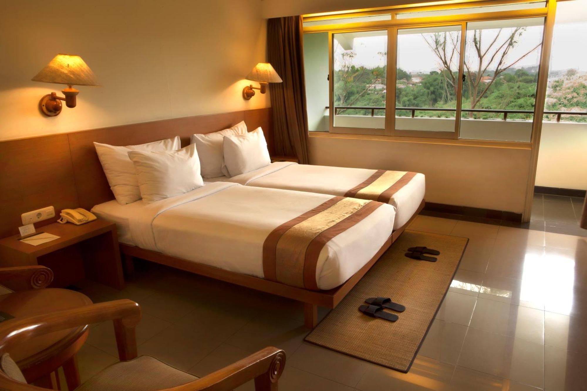 Deluxe Double or Twin Room with no AC