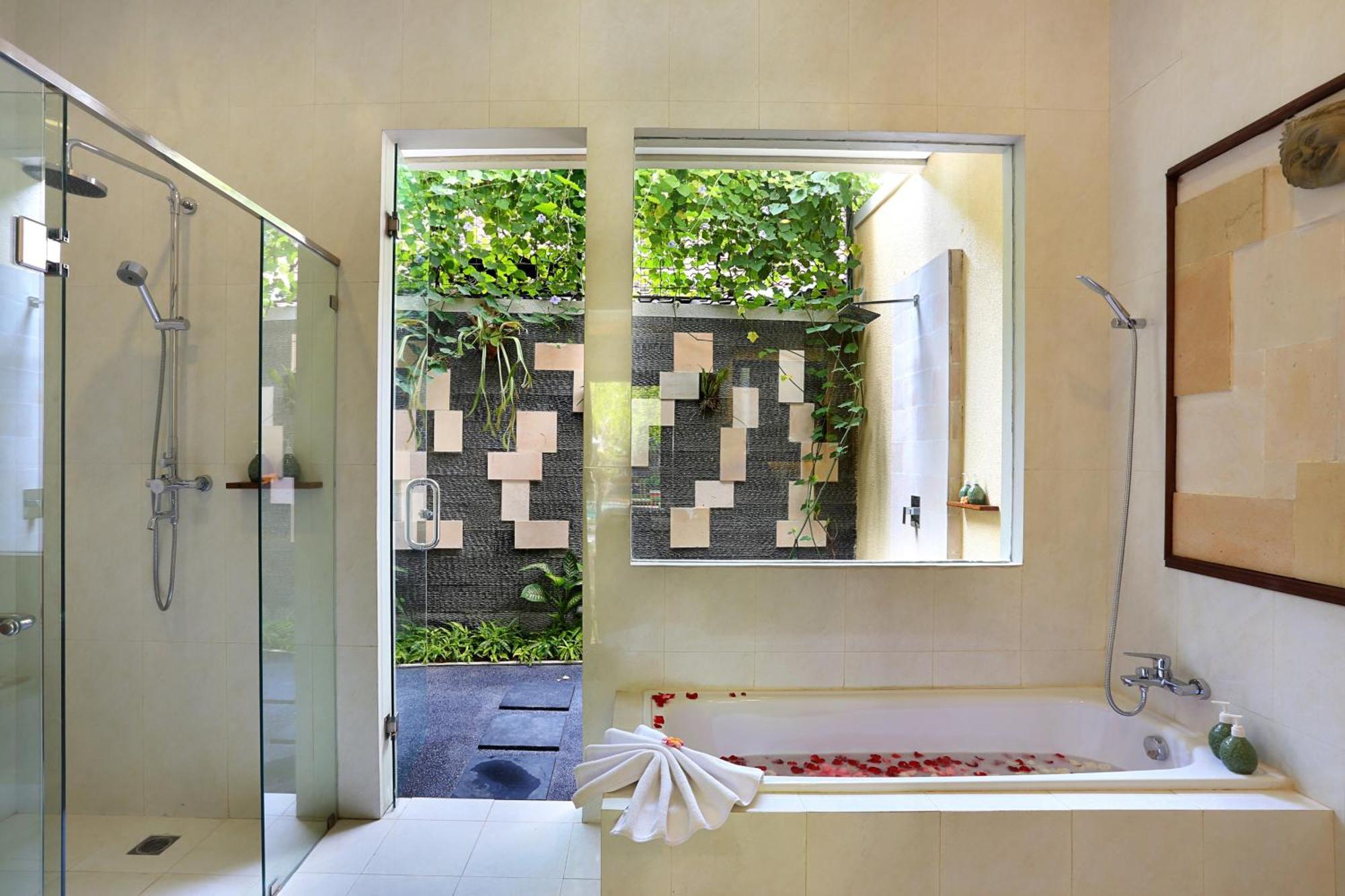 Habitación Doble Super Deluxe con vistas a la piscina