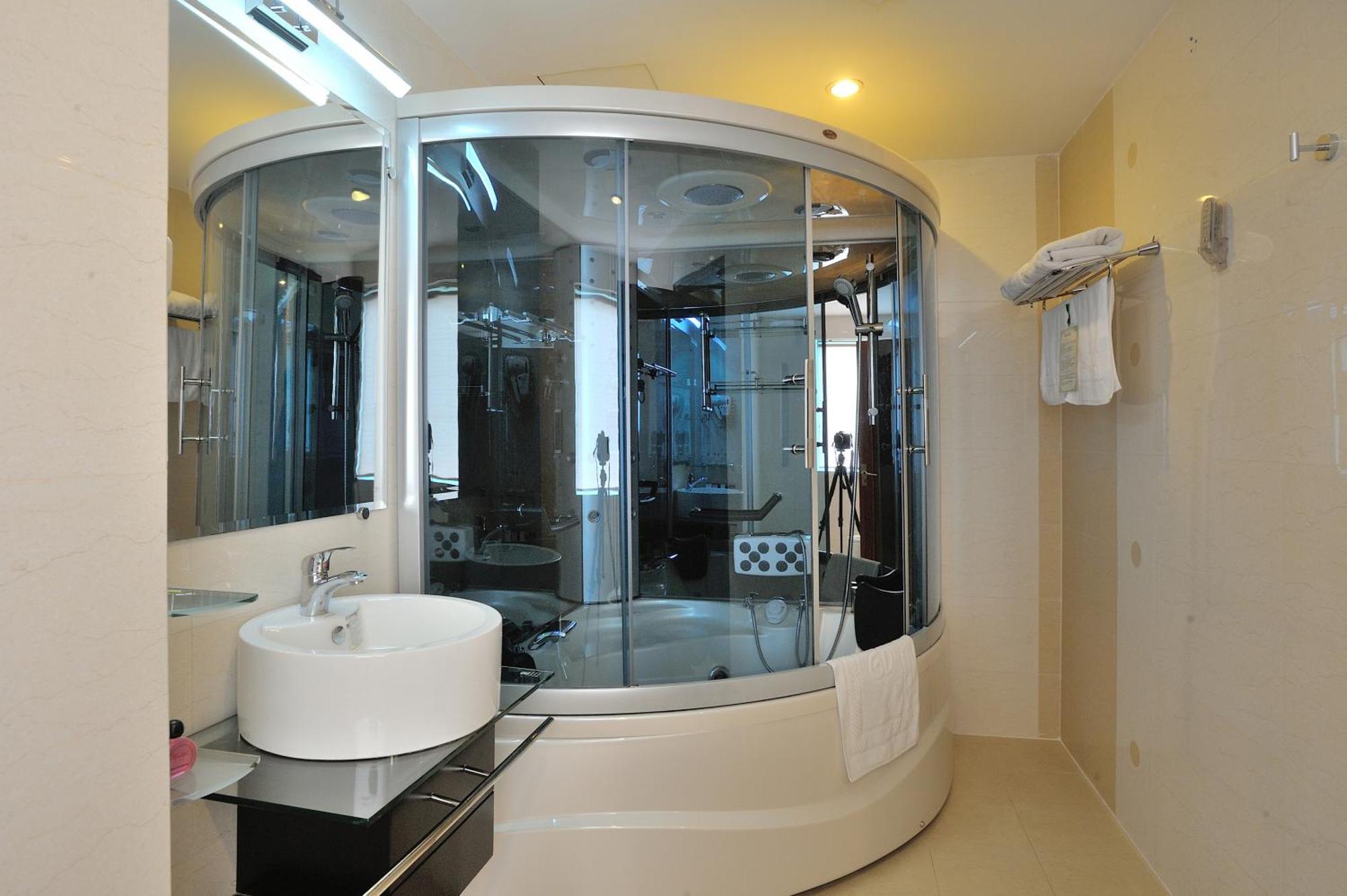 Executive Suite King Room
