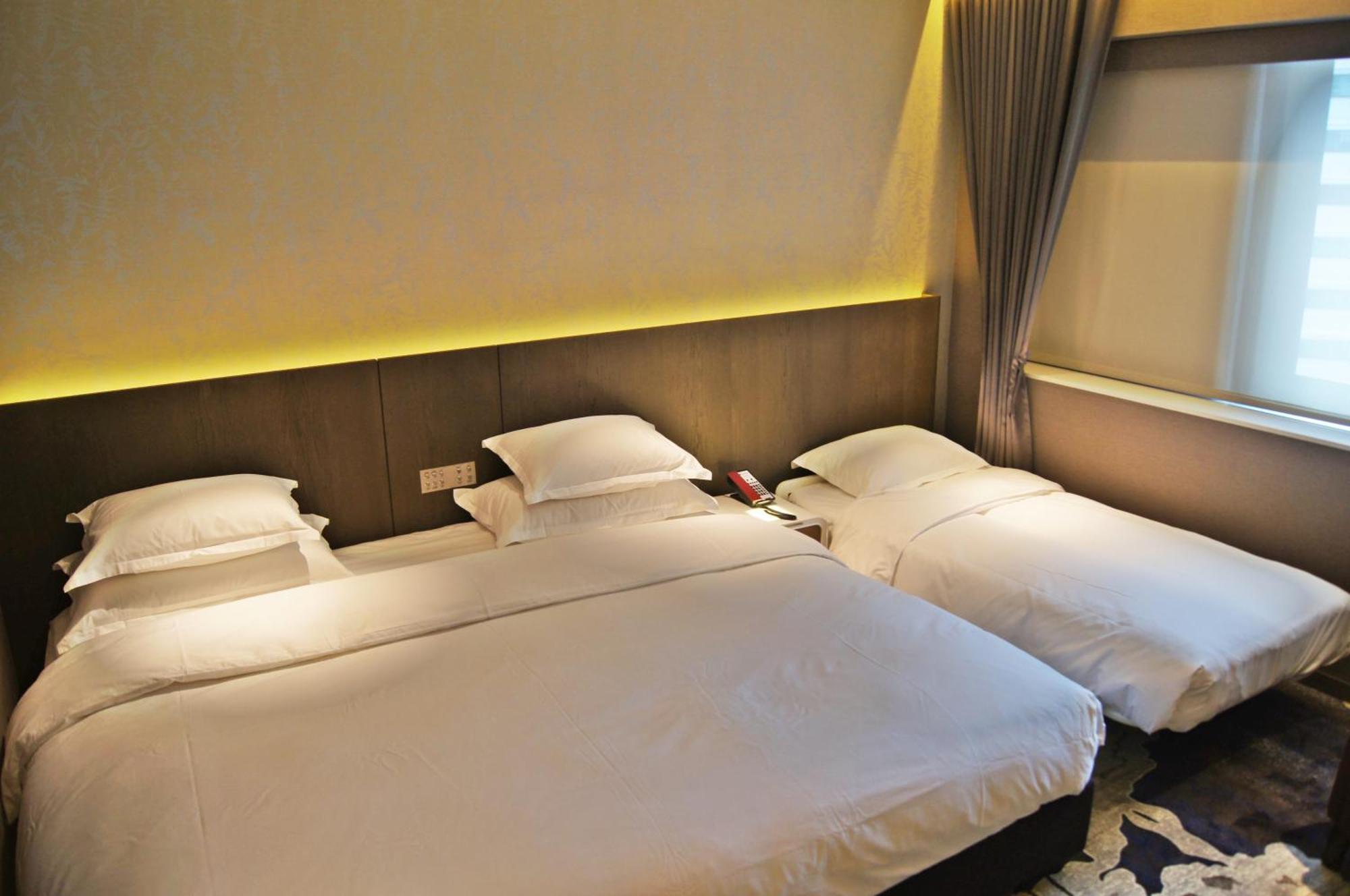 Triple Room City View