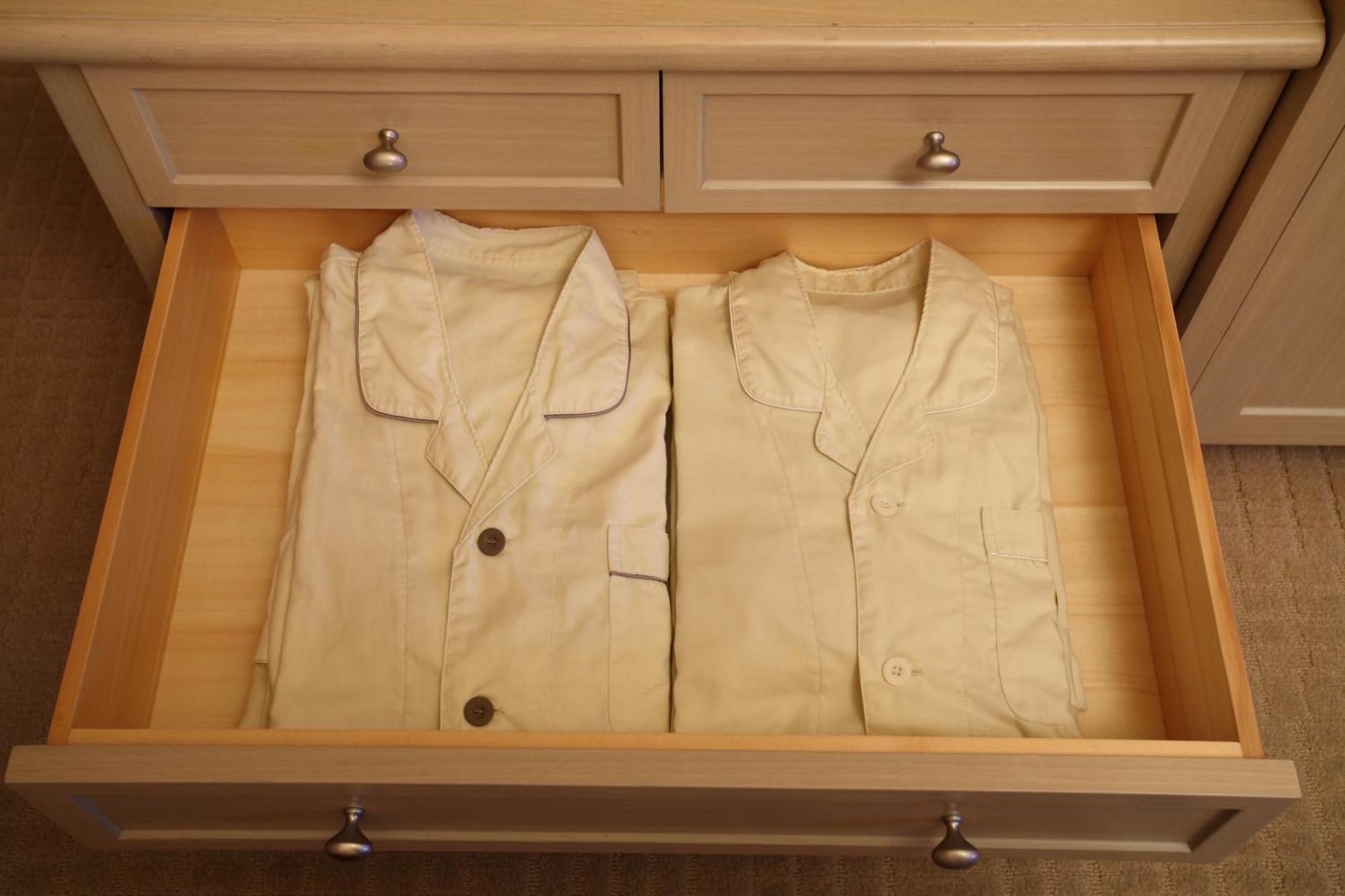 Chambre Lit King-Size - Non-Fumeurs