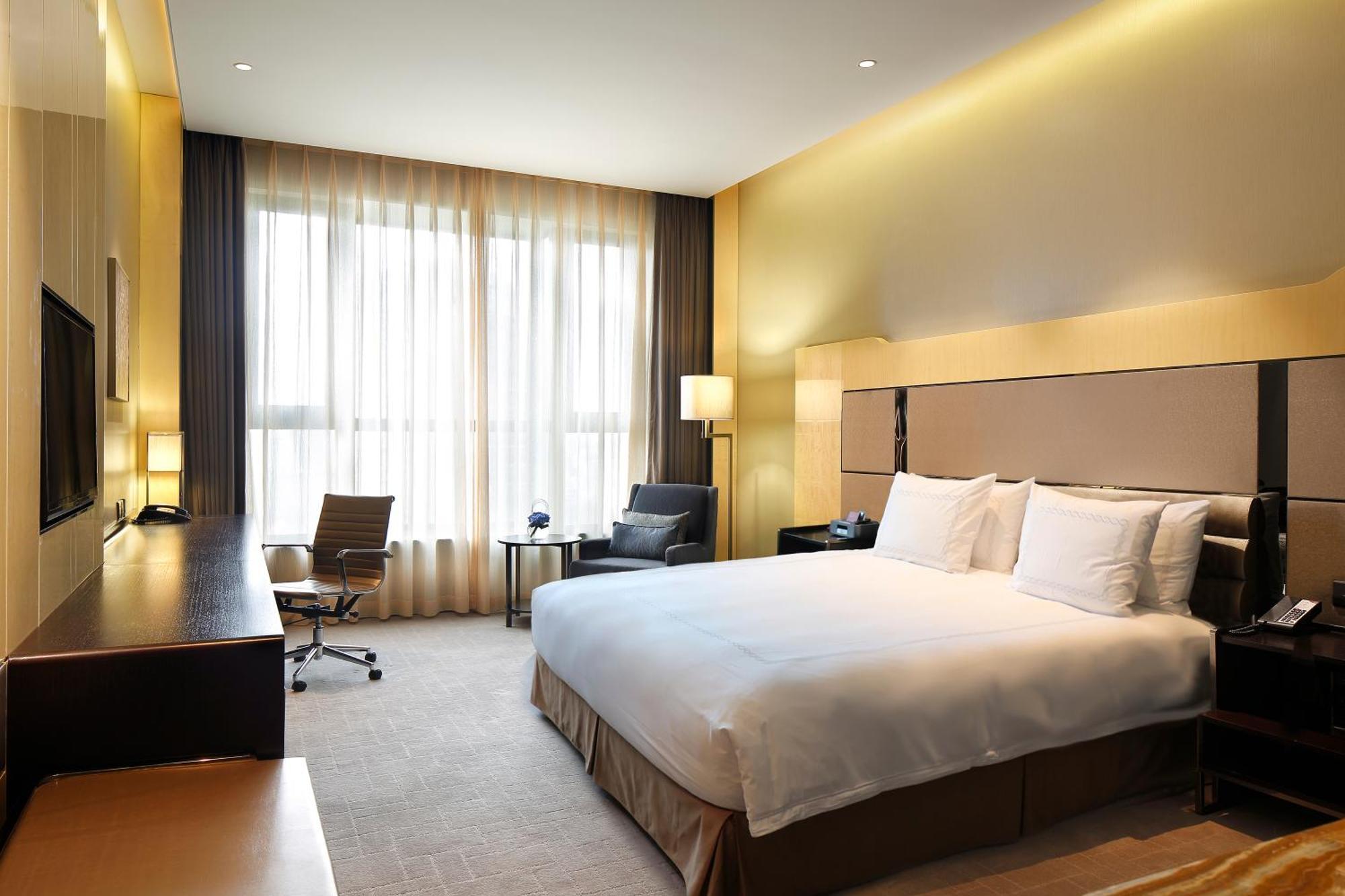 Standard Zweibettzimmer mit Stadtblick