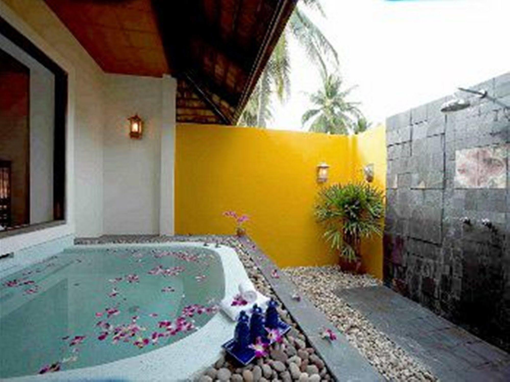 Poolvilla am Strand