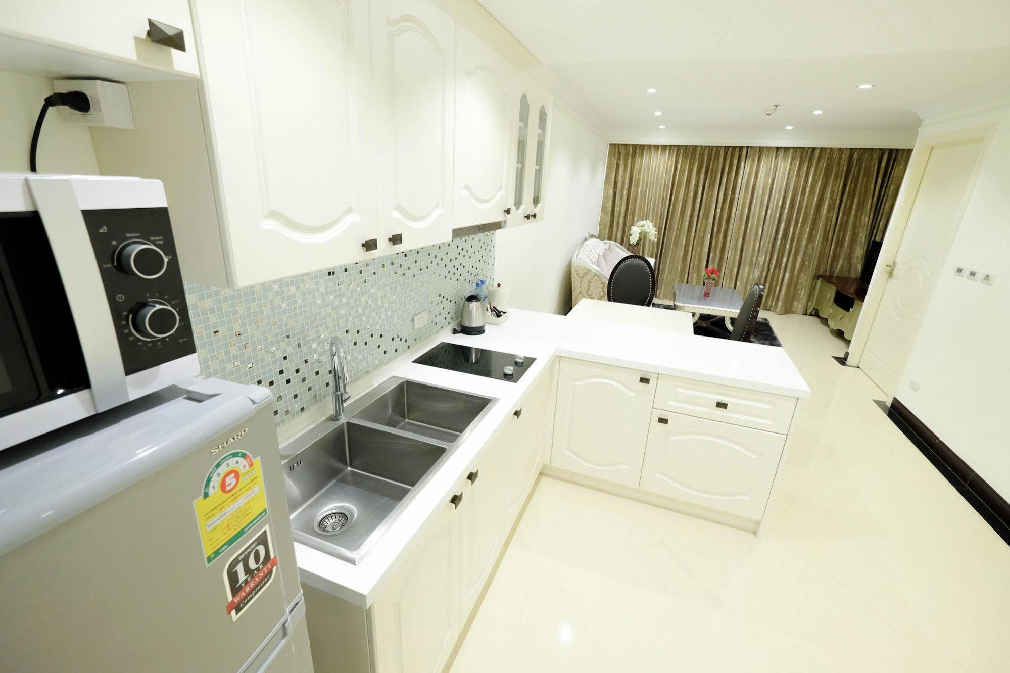 Suite de 1 dormitorio con vistas a la ciudad