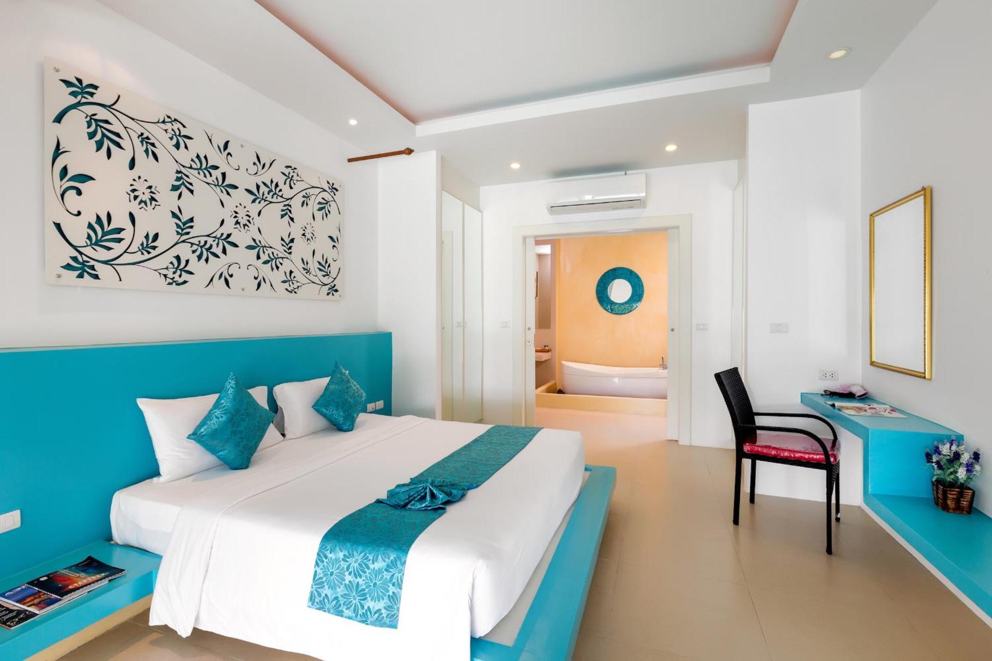 Garden View Pool Suite