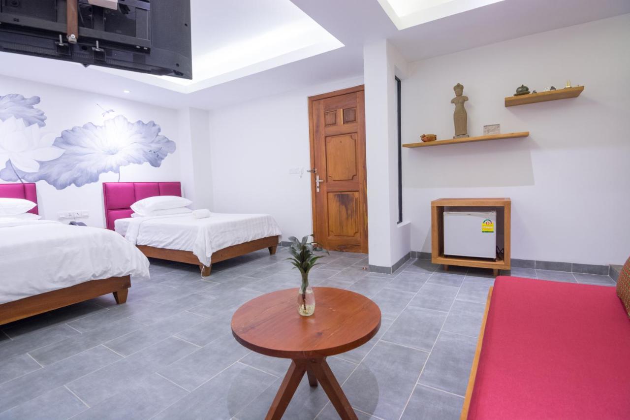 Deluxe Family Room
