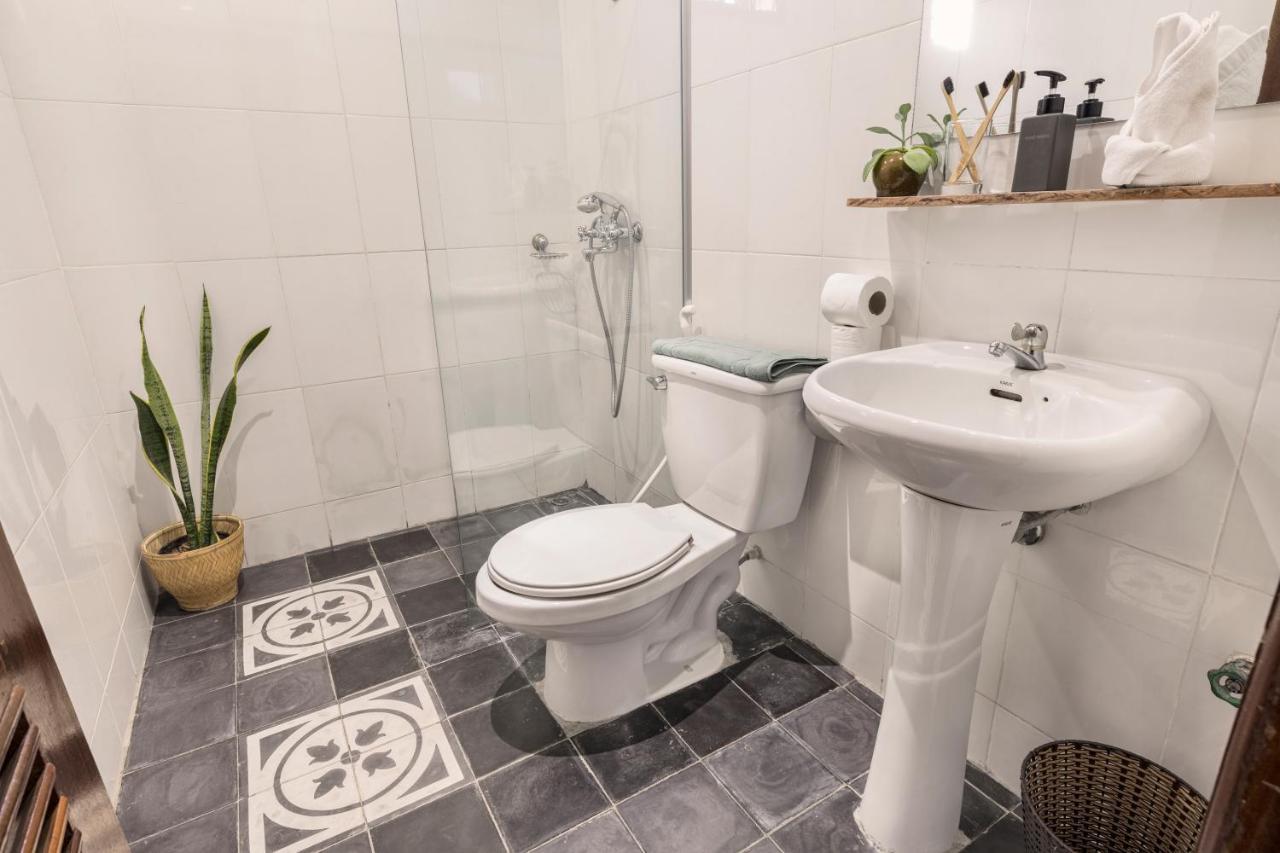 Quadruple Room with Private Bathroom