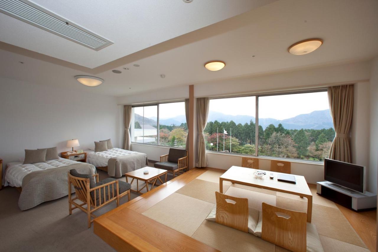 Room with Tatami Area and Garden View - Non-Smoking