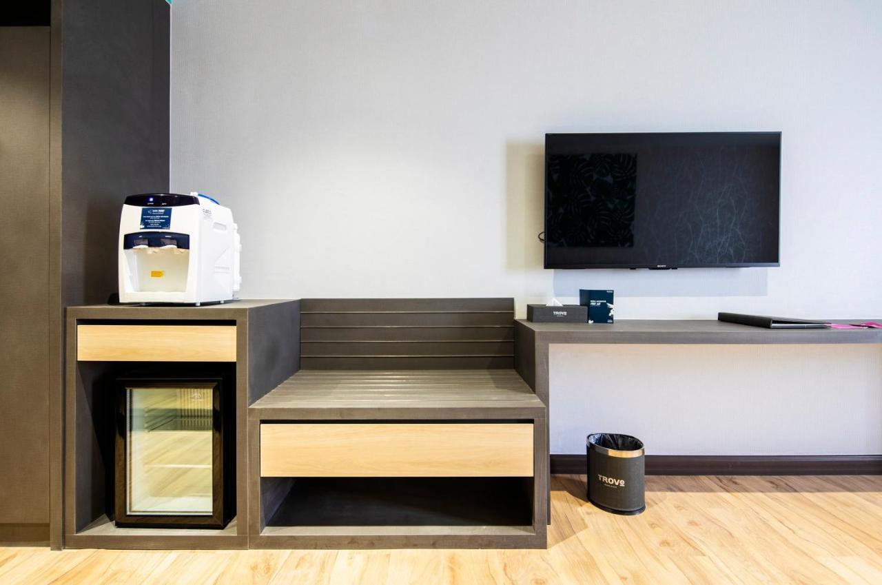 Deluxe King Room,824113904:JPEG