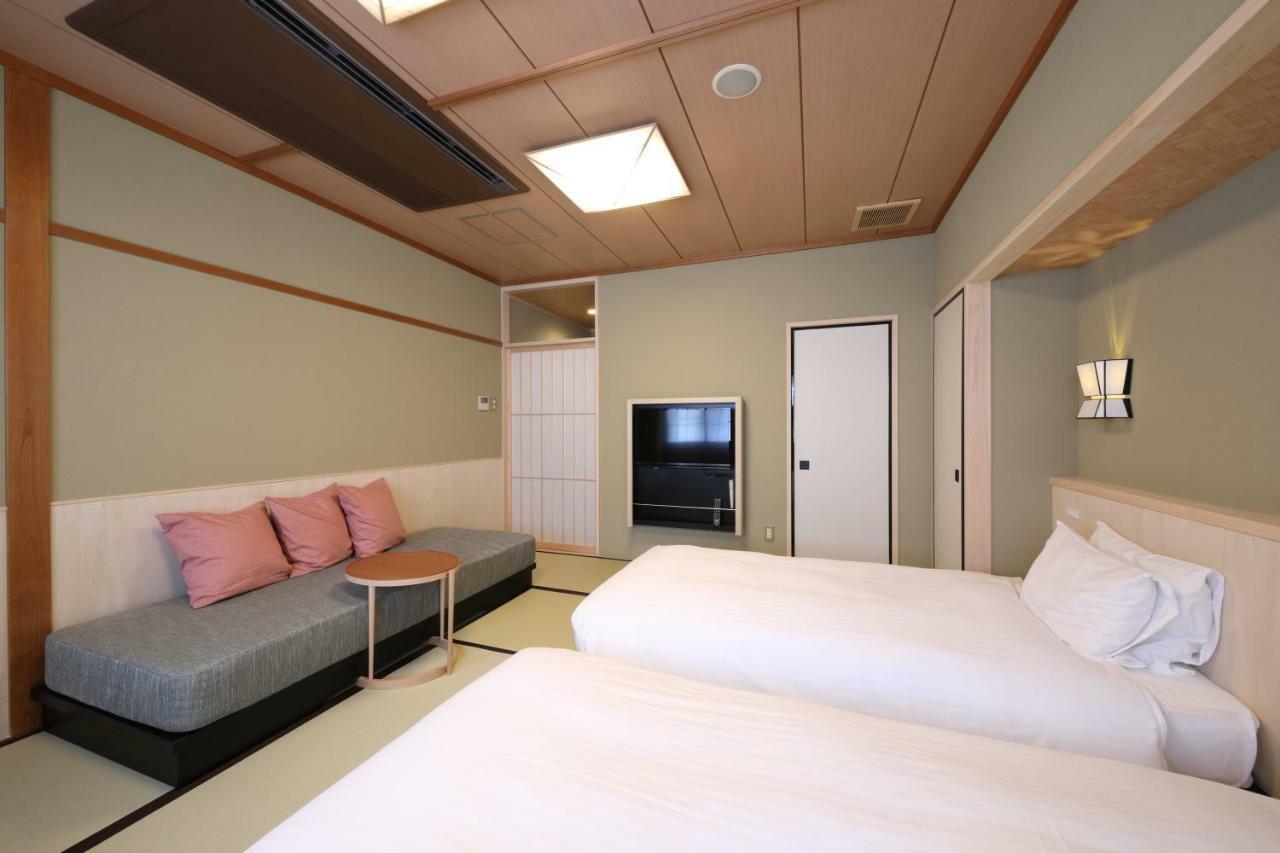 Japanese-Style Room Twin Bed