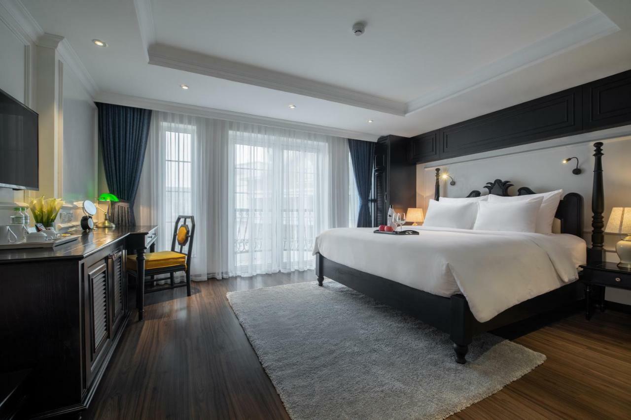 Premier Deluxe Double Room with Balcony