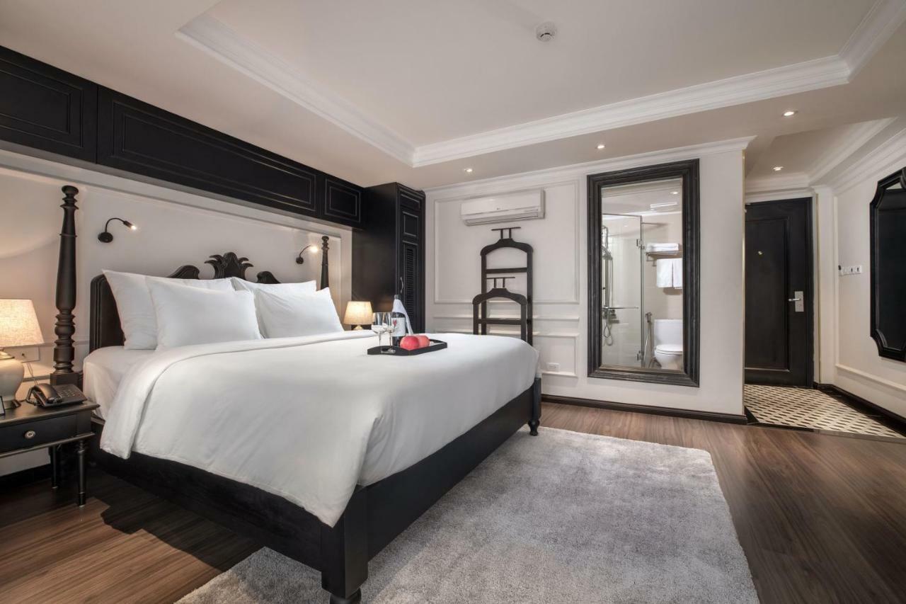 Premier Deluxe Double Room with Balcony,781030188:JPEG