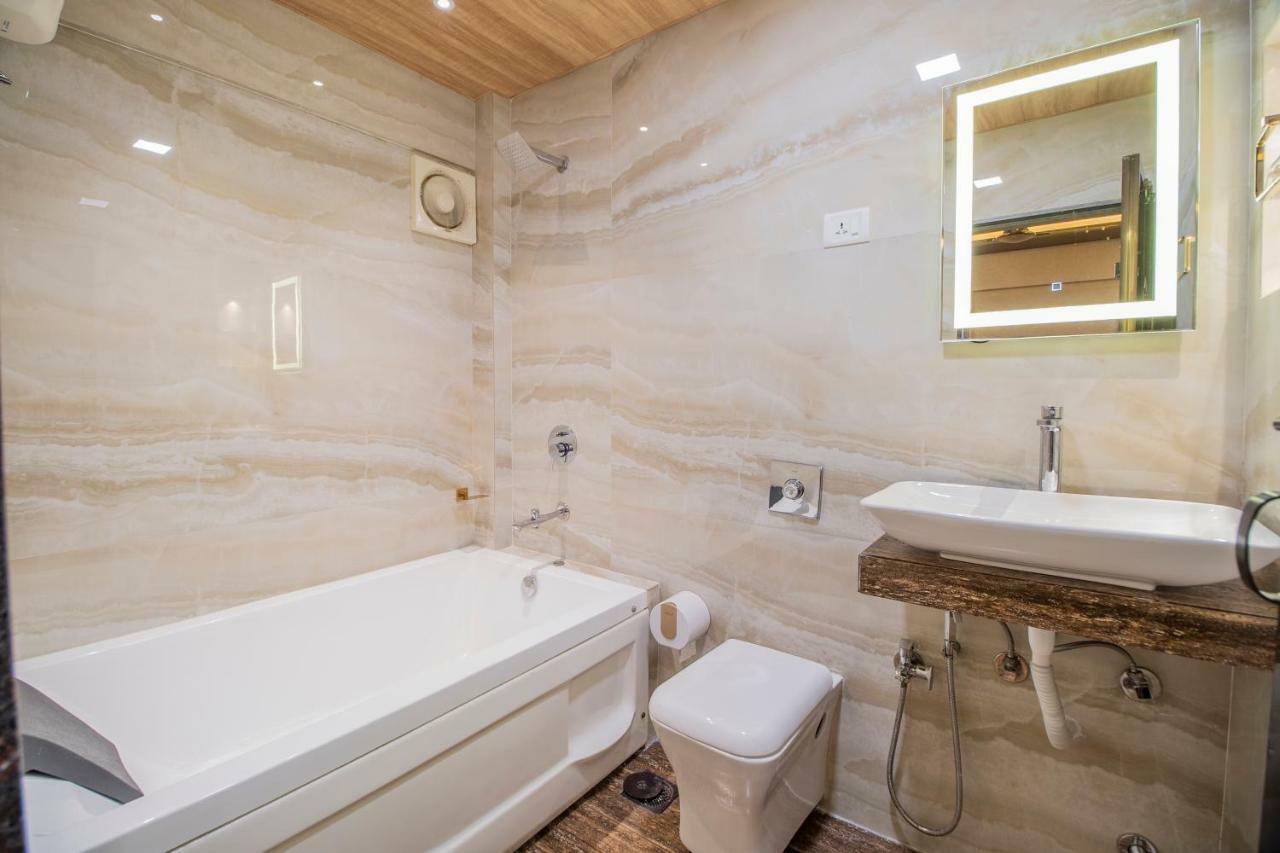 Deluxe Double Room with Bath