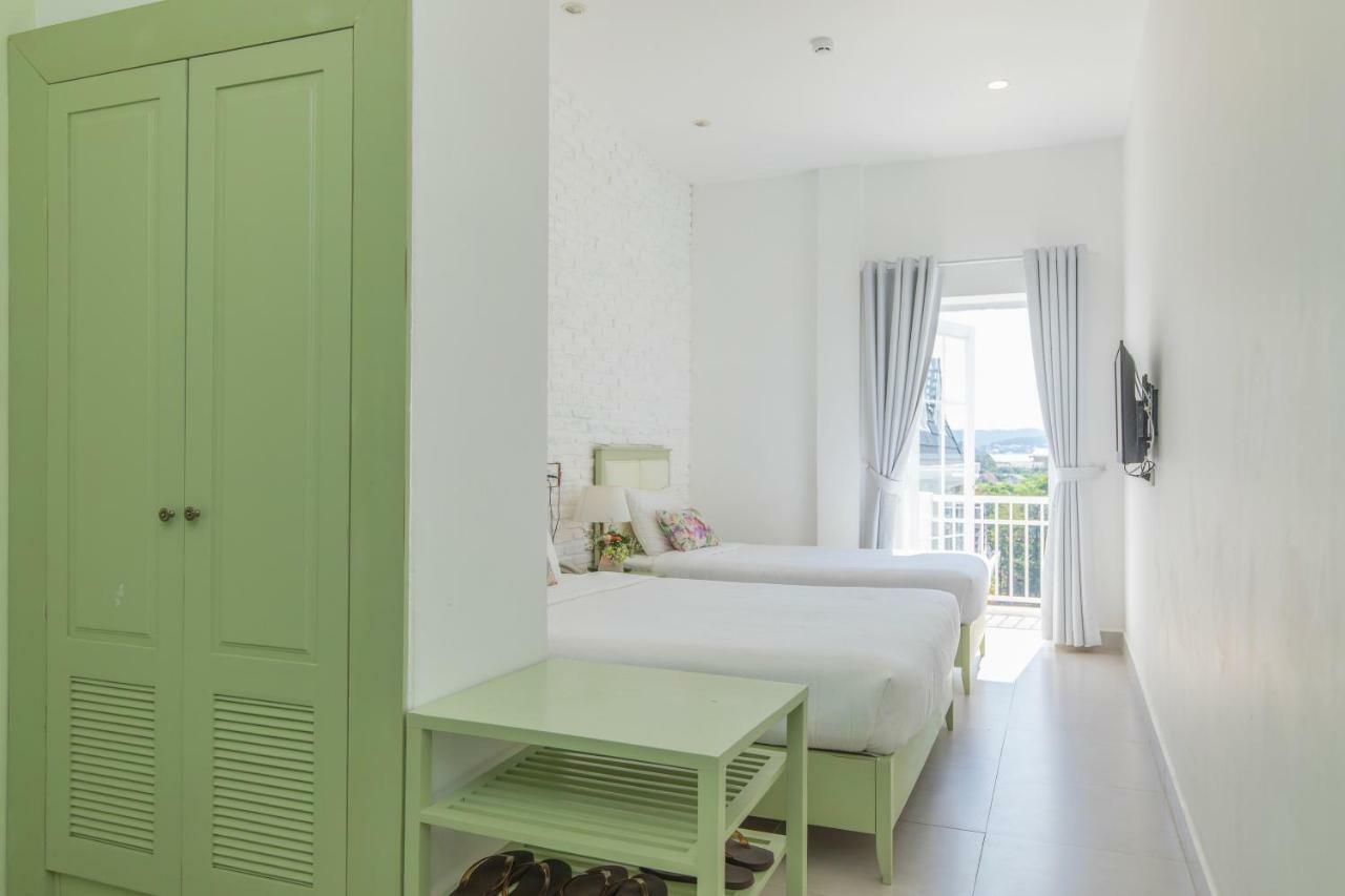 De Charme Room 2