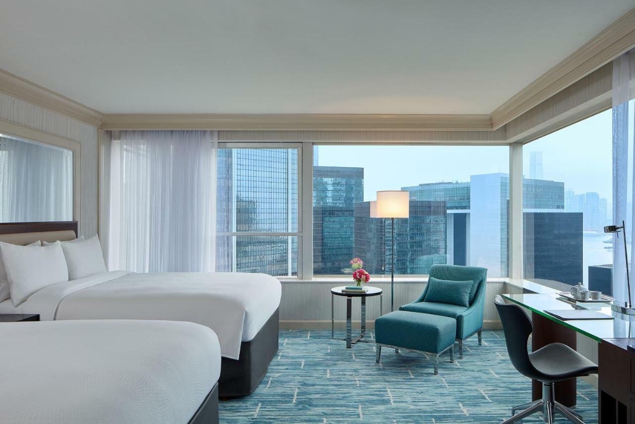 Hong Kong Suite with Two Double Beds and Executive Lounge Access