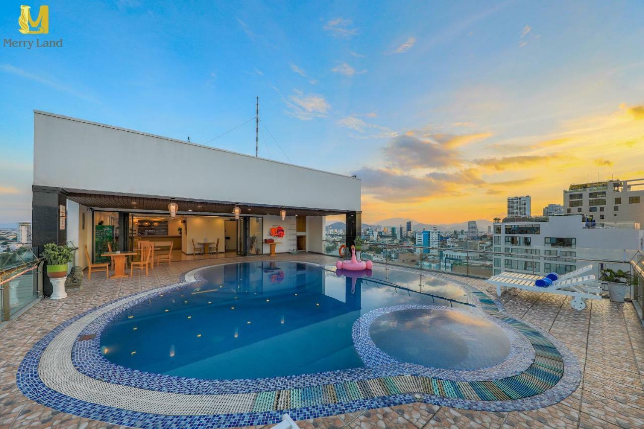 Superior Twin Room with City View