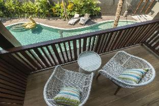 Suite Lit Double - Vue sur Piscine