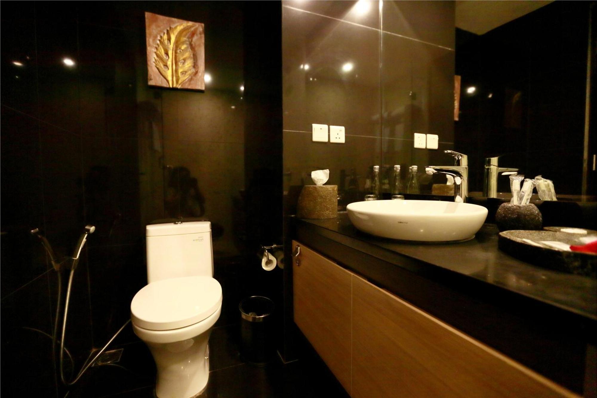 Deluxe Double or Twin Room,826718801:JPEG