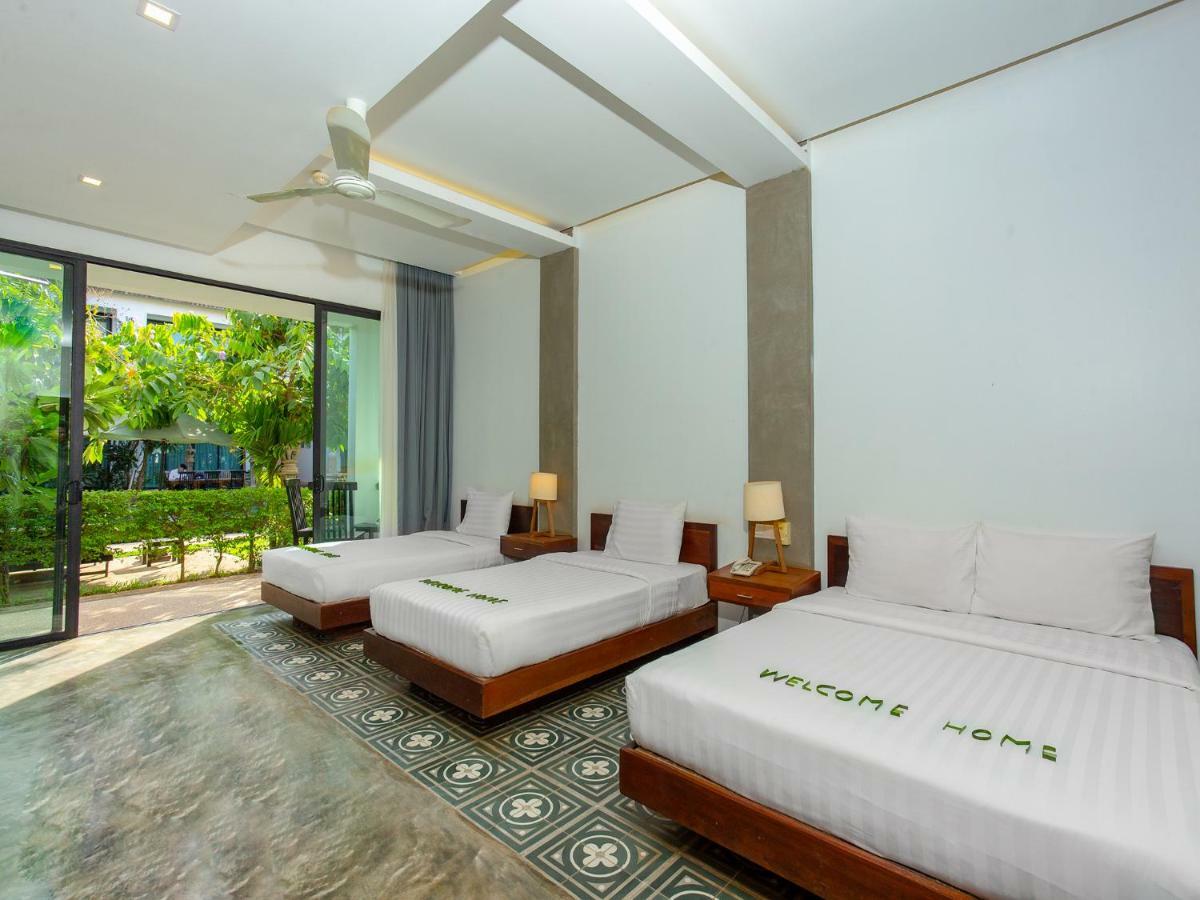 Infinity Poolside Family Suite