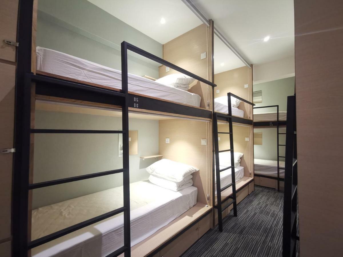 Single Bed in Mixed Dormitory Room,927272809:JPEG