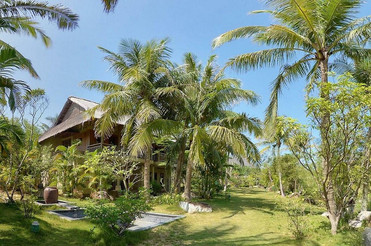 One-Bedroom Bungalow