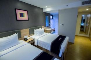 Deluxe Twin Room City View