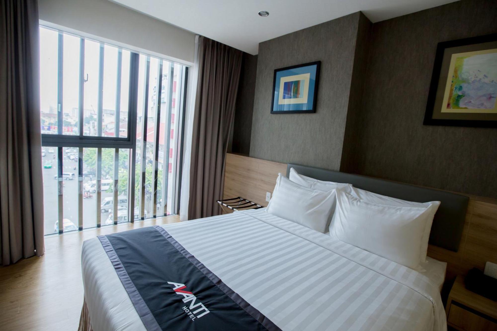 Premier Double Room Ben Thanh Market View