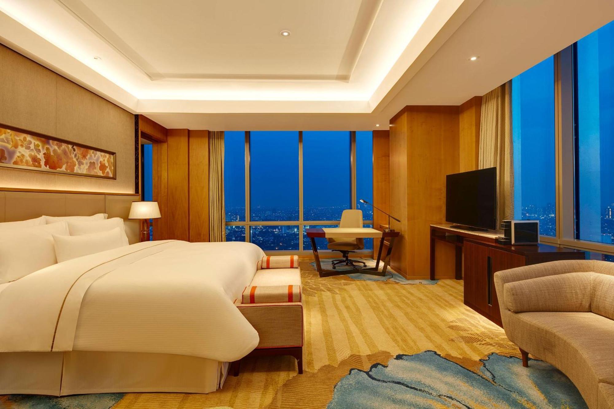 Renewal King Room, Club Lounge Access,1163356161:JPEG