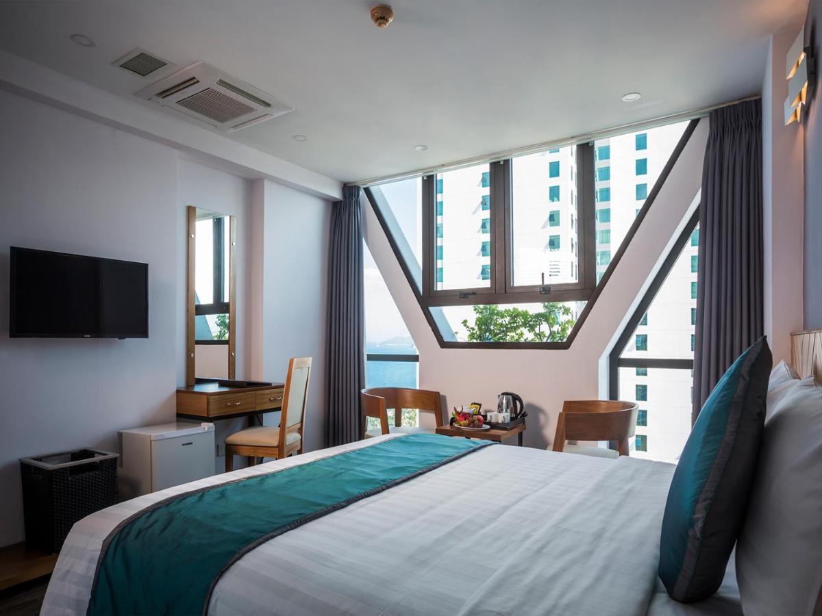 Double or Twin Room Partial Sea View