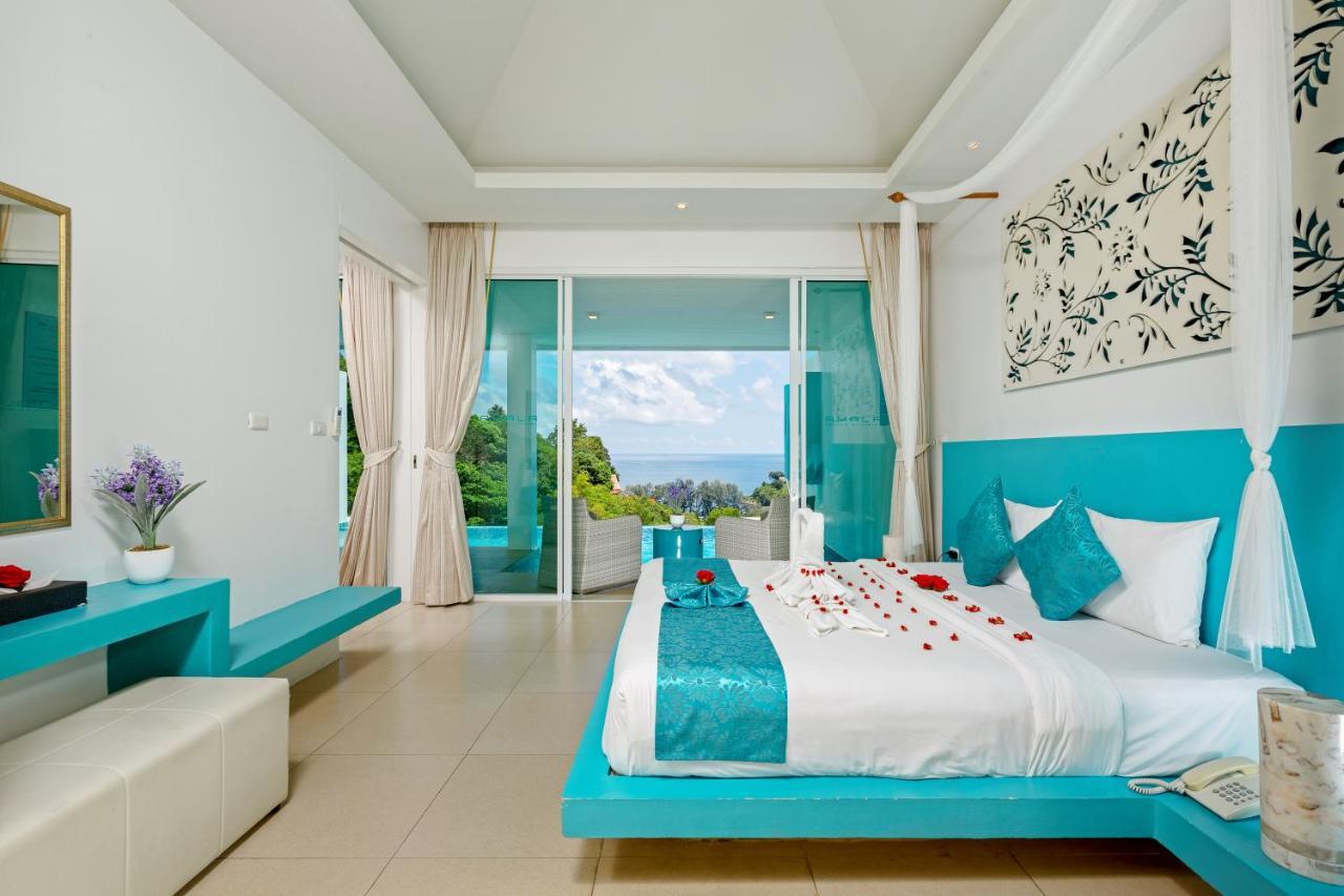 Grand Seaview Pool Suite