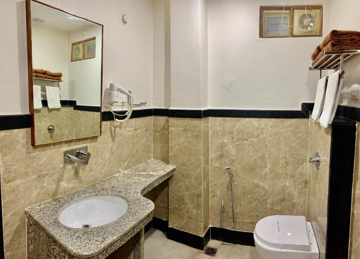 Premium Deluxe room with Bath Tub | 10% discount on food, beverages, carriage/cart ride and one way airport transfer