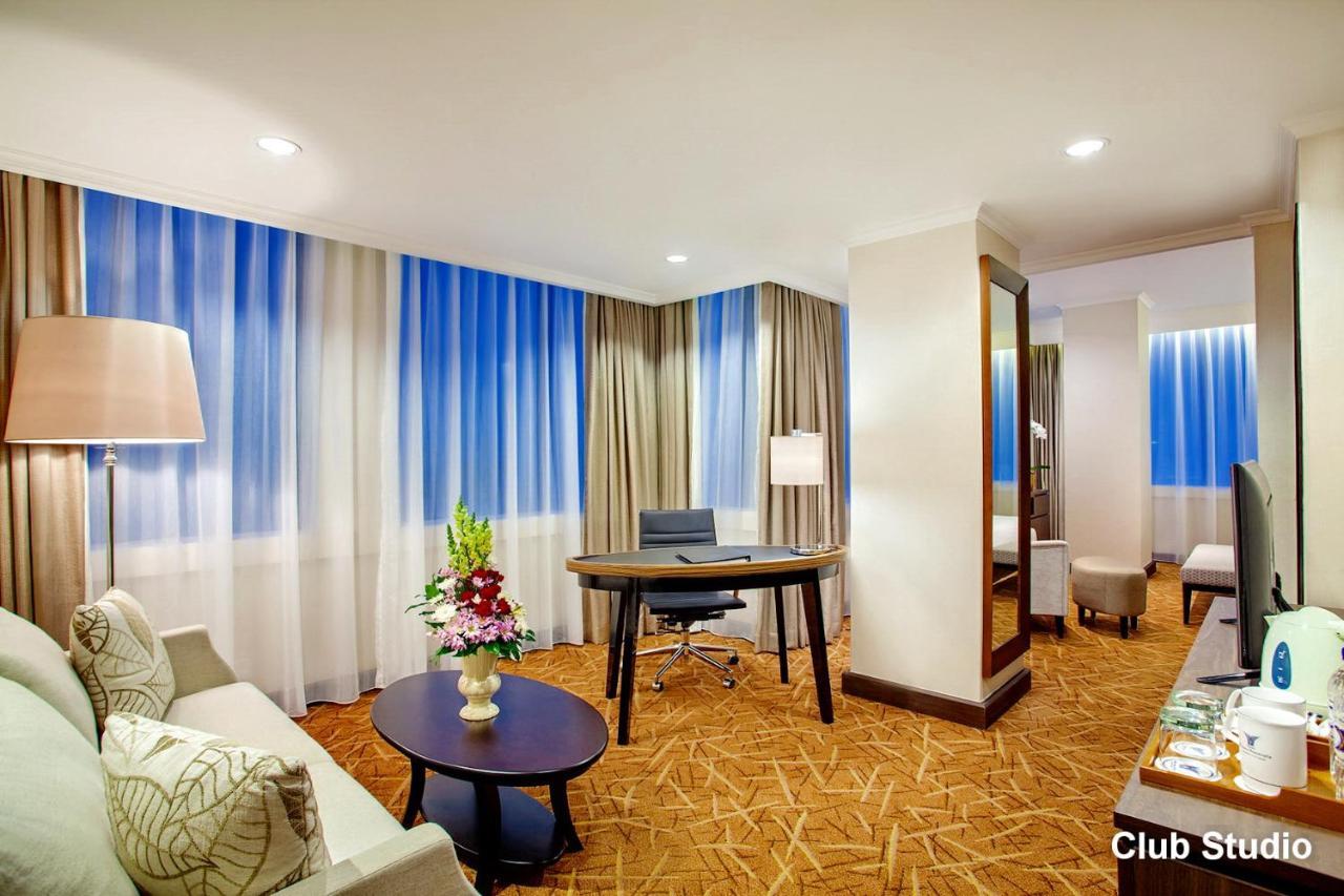 Executive Studio with Club Access