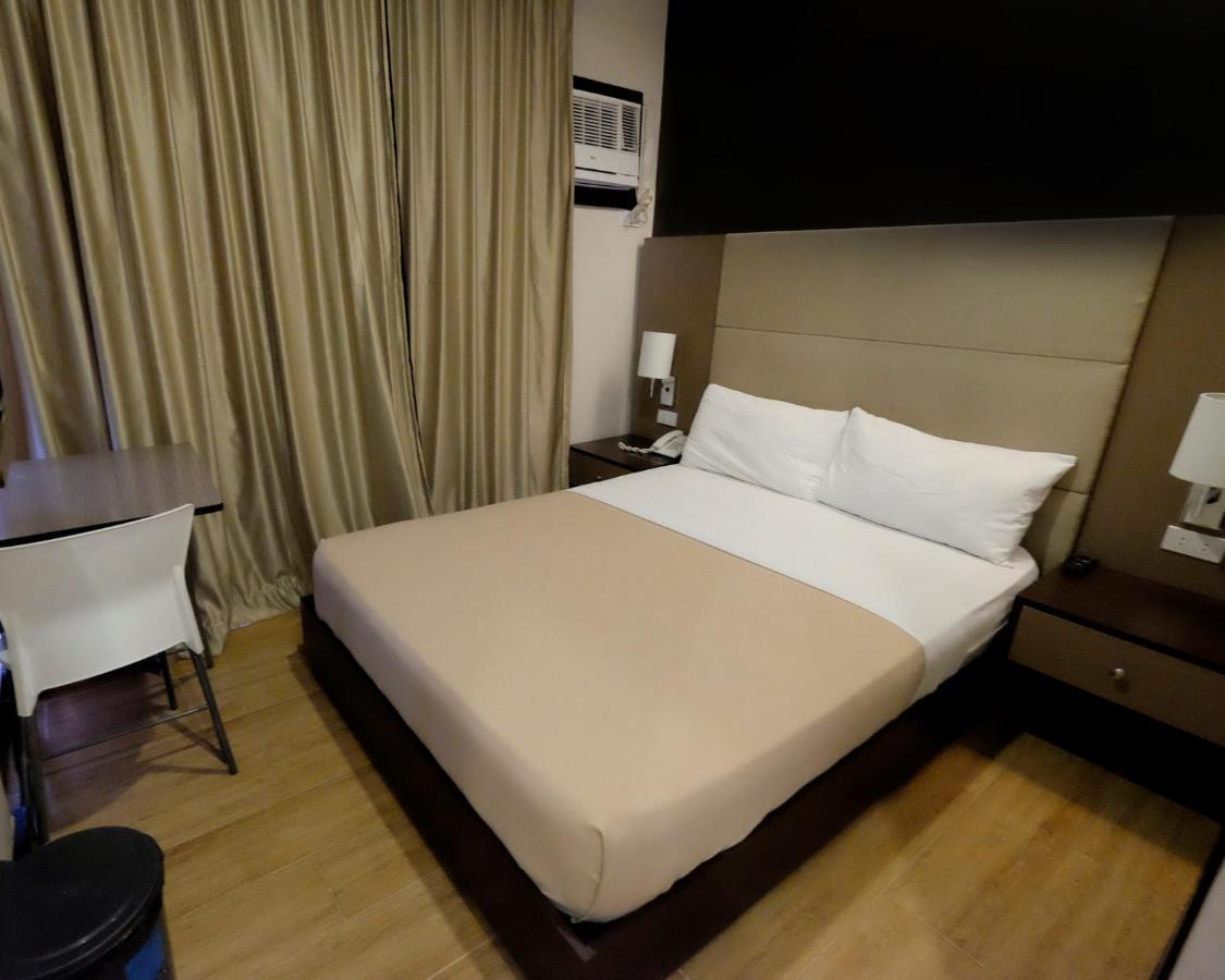 Deluxe Double Room,975141313:JPEG