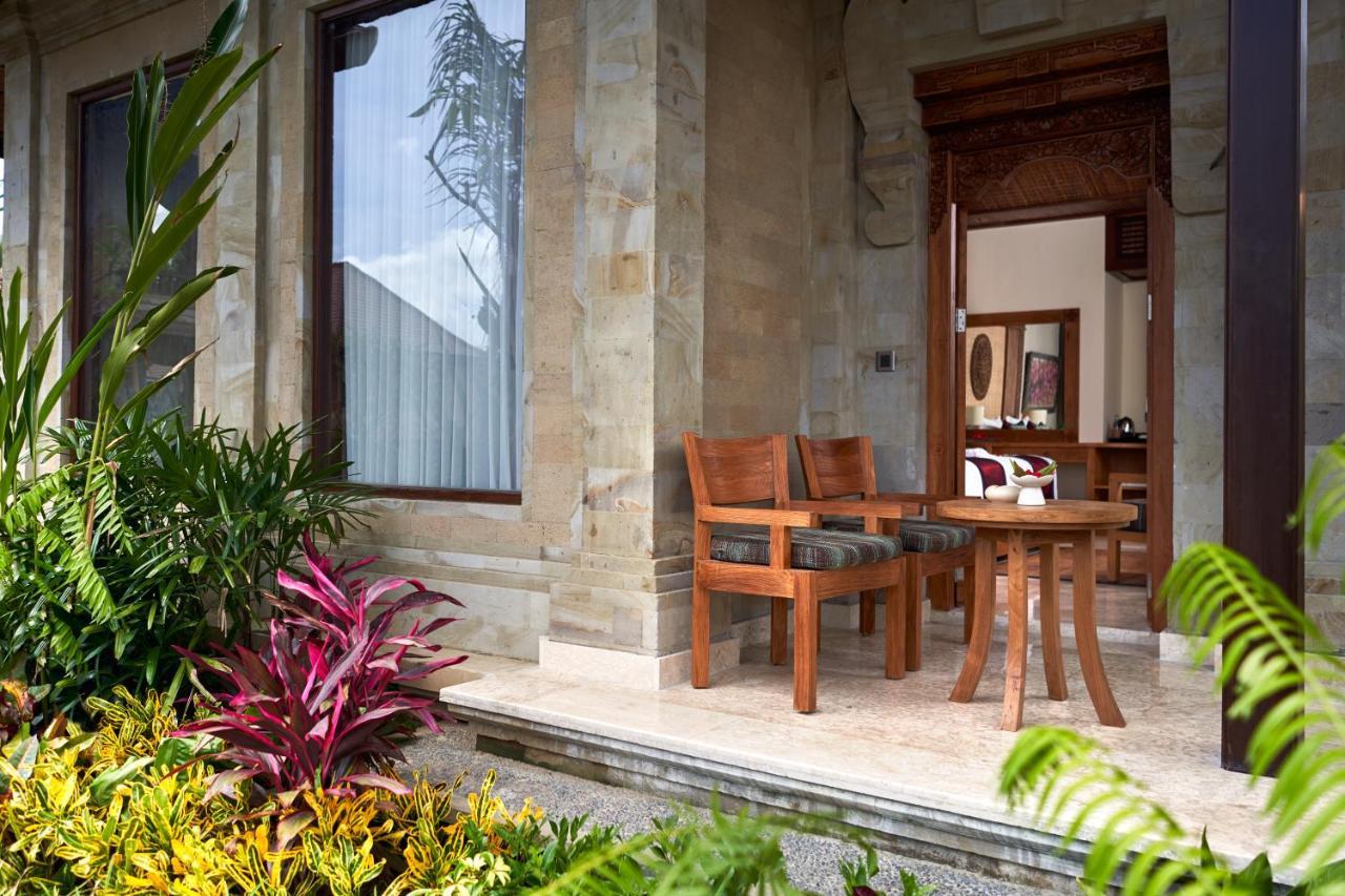 Paket mit Halbpension im Deluxe Doppel- oder Zweibettzimmer mit Gartenblick