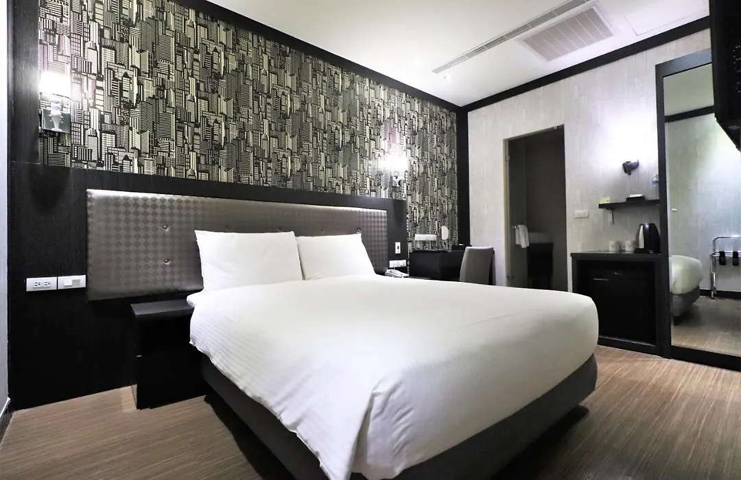 J-Hotel-1