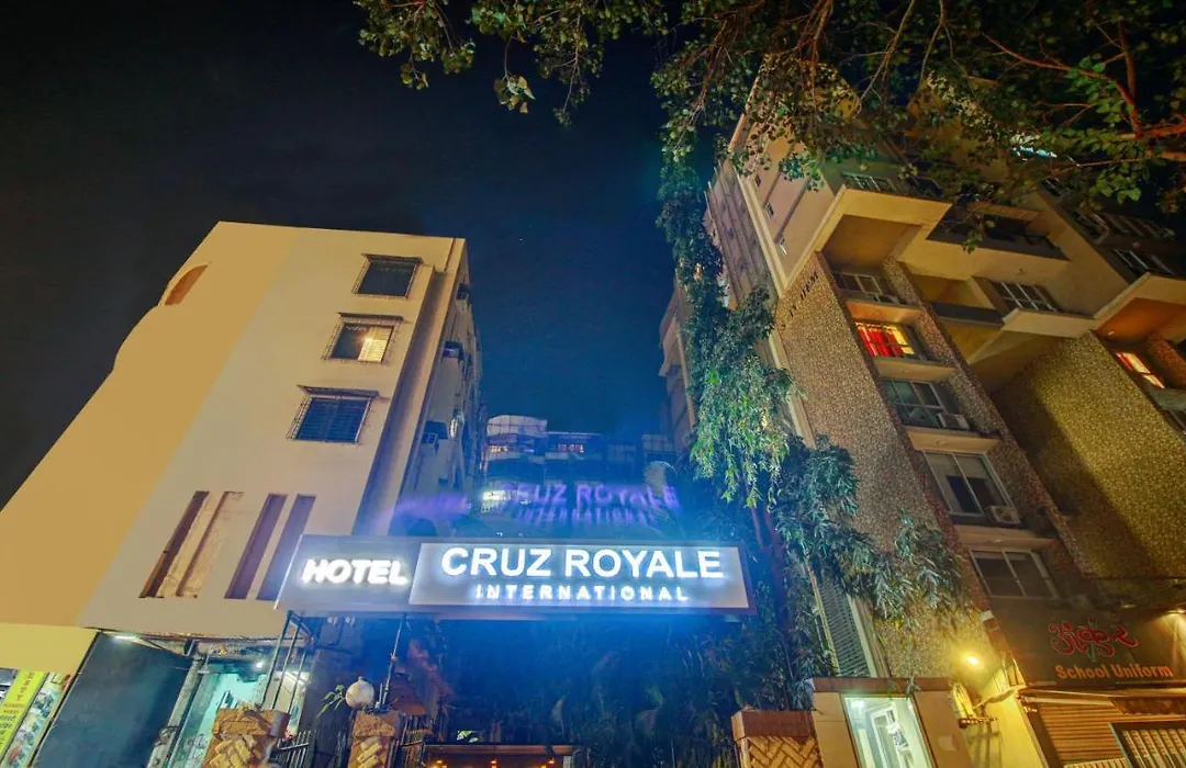 Treebo Cruz Royale Santacruz West-1