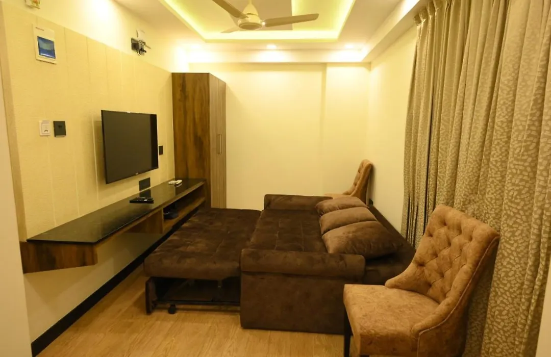 Meenakshi Inn-1