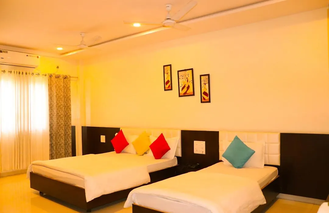 Hotel Neem Tree-1