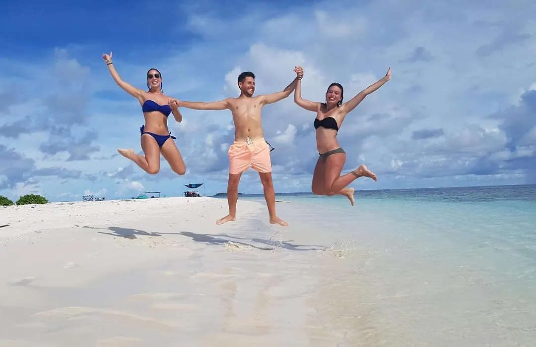 Beach Star Maldives-1