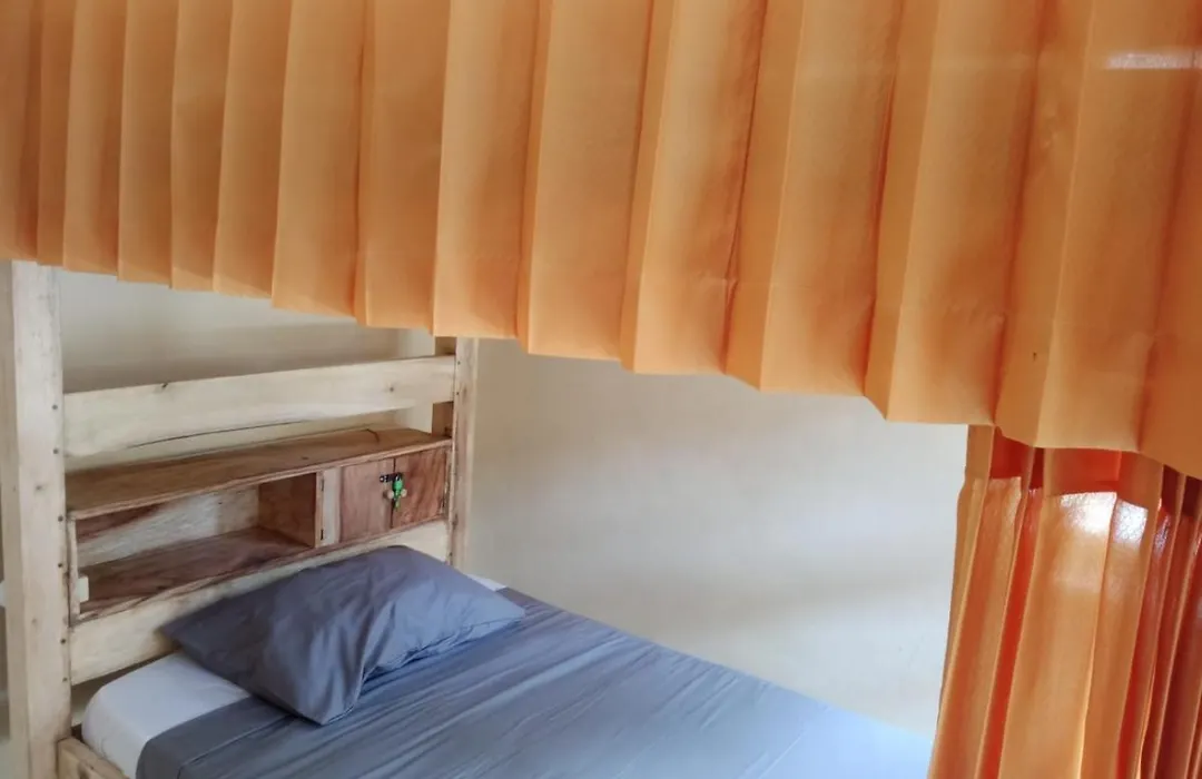 Barracuda Beach Hostel-1