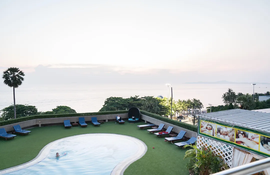 Grand Jomtien Palace Hotel-1