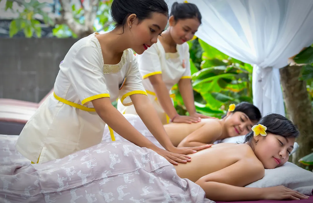 Harris Hotel Seminyak-1