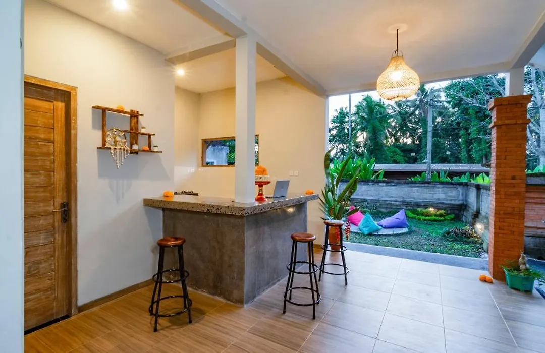 Aura Dormitory House Ubud-1