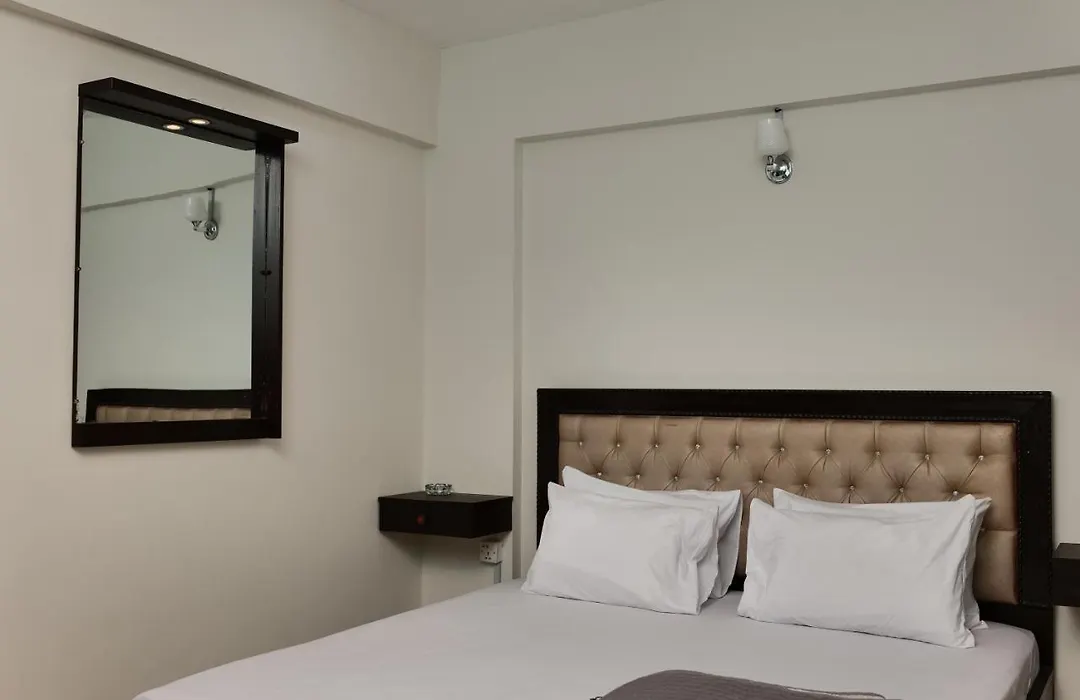 Diamond Apart'S Dha Karachi-1