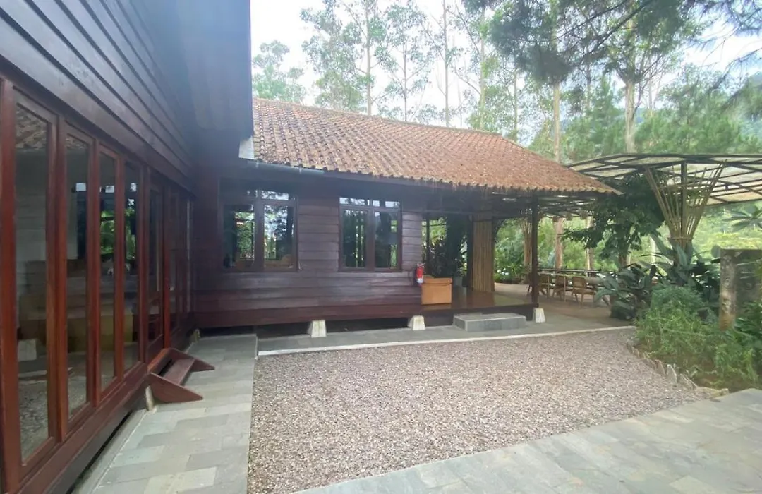 The Lodge Maribaya-1