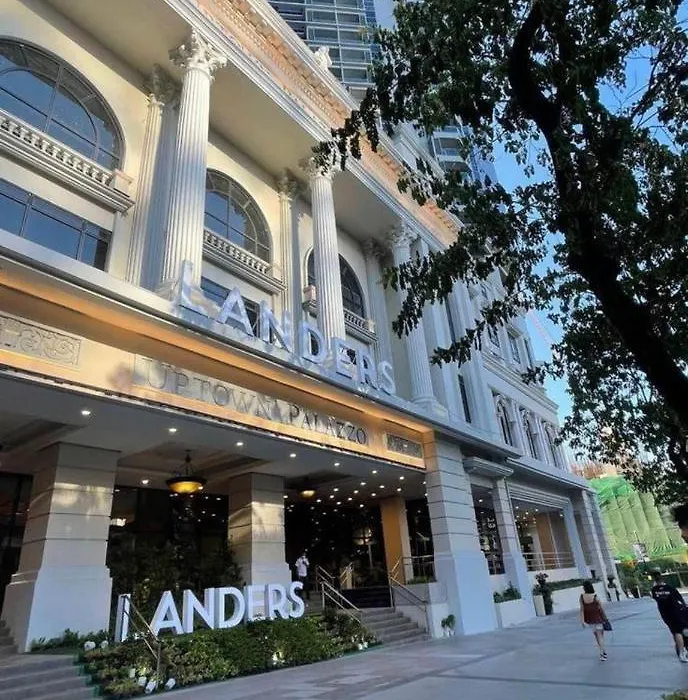 Bgc, Uptown Parksuites Tower 2-1