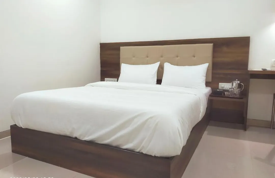 Hotel Precious Pearl-1