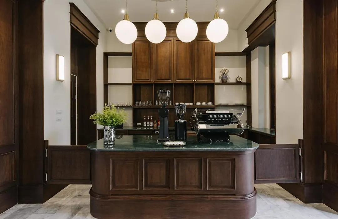 Coucou Hotel-1
